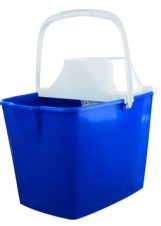 Window cleaning bucket